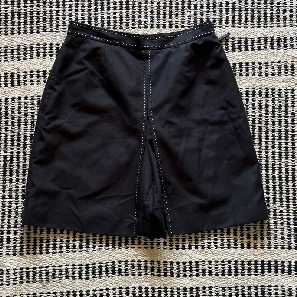 IzodโSize 6 Black & White Skort